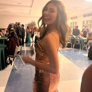 Meet your Posher, Chloe